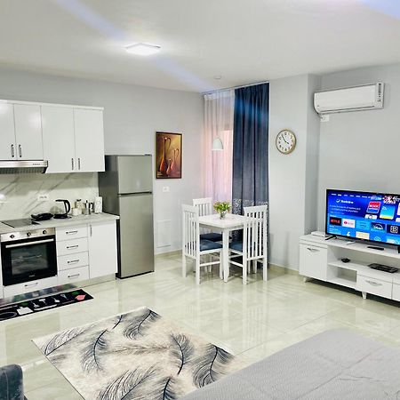 Albis Apartment 2 Tirana Eksteriør billede